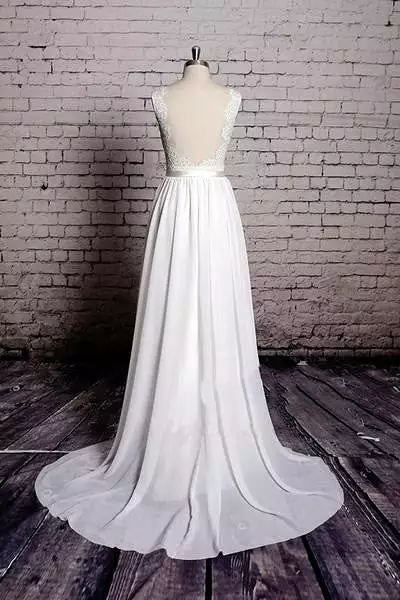 A-line lace chiffon wedding dresses with V-neck and backless design