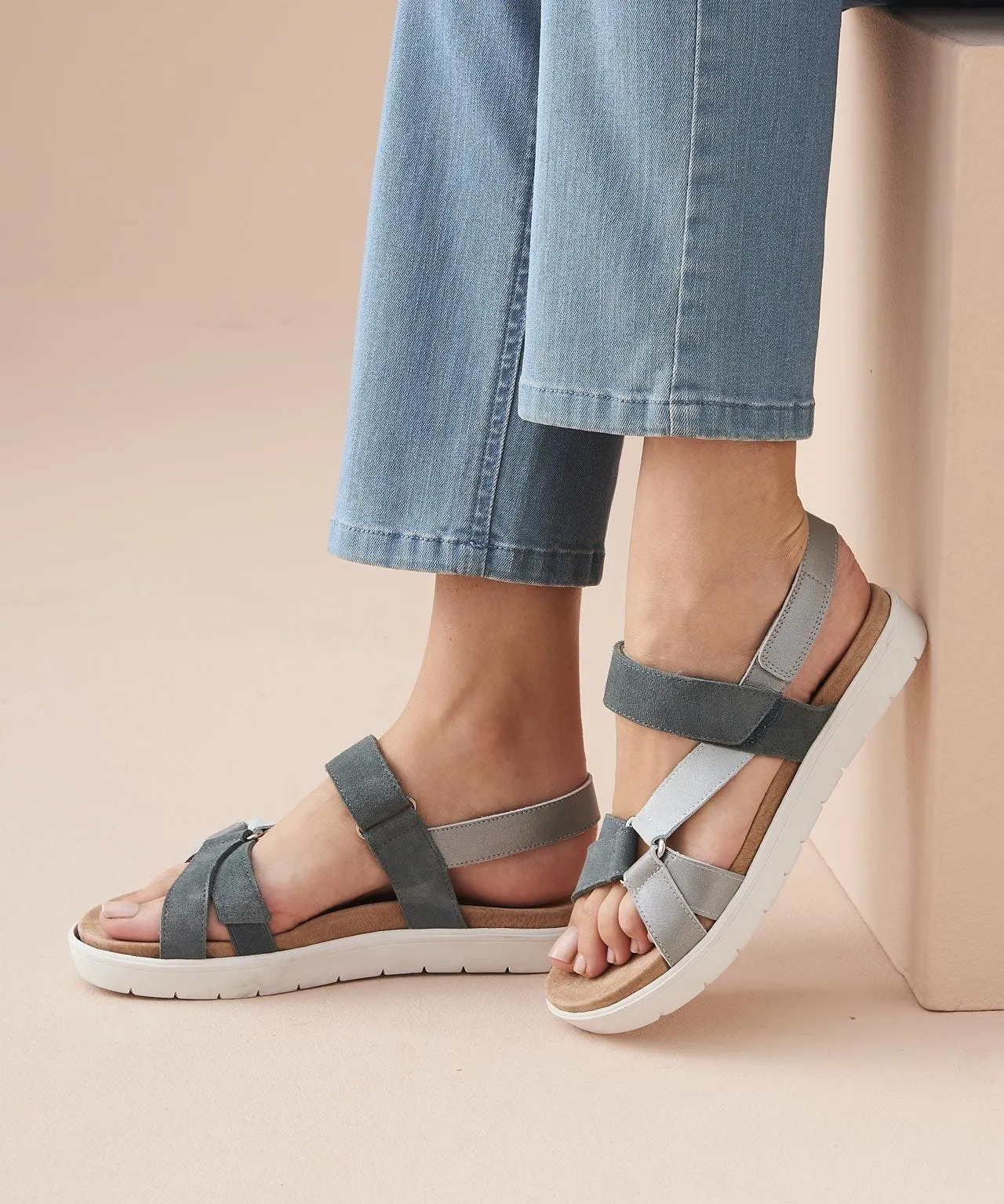 Amortyl Sandals