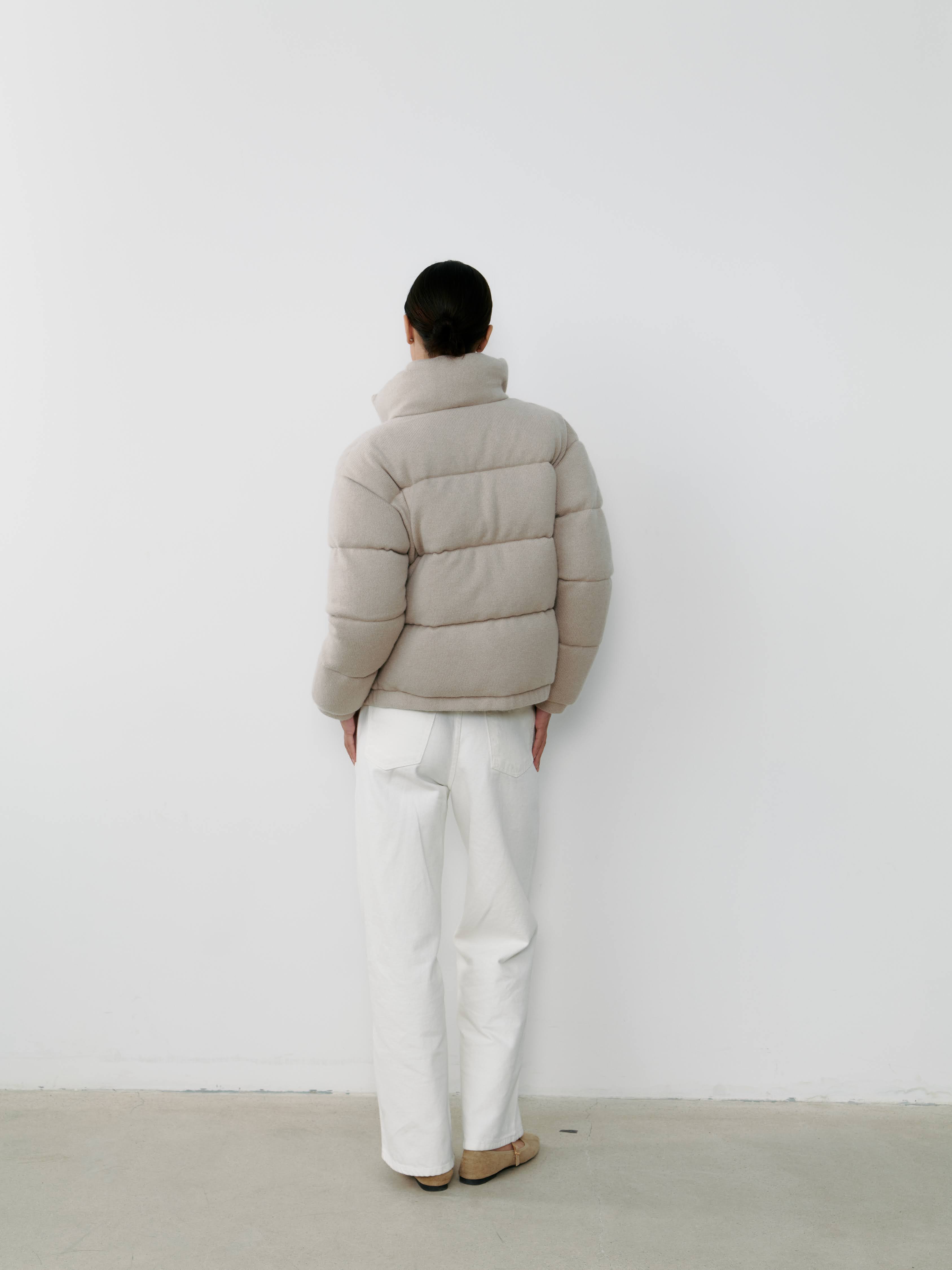 Cashmere down jacket jute.