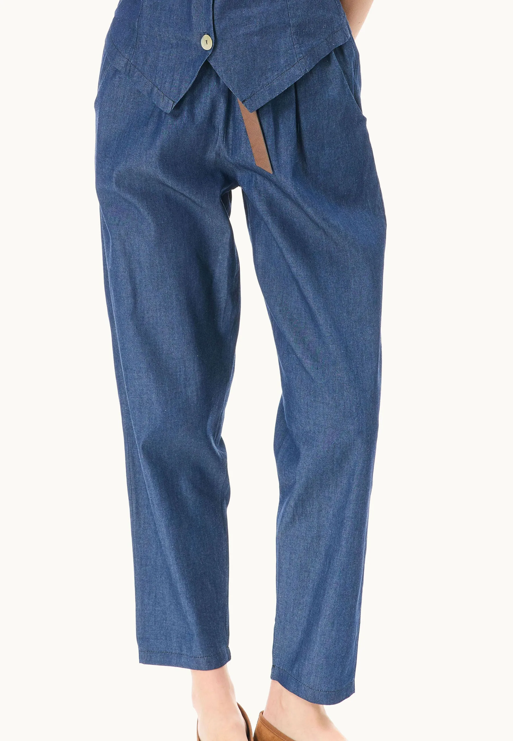 Chambray trousers with belt