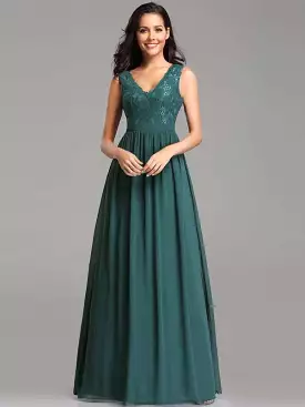 Chiffon lace gown, size 16, style 77075.