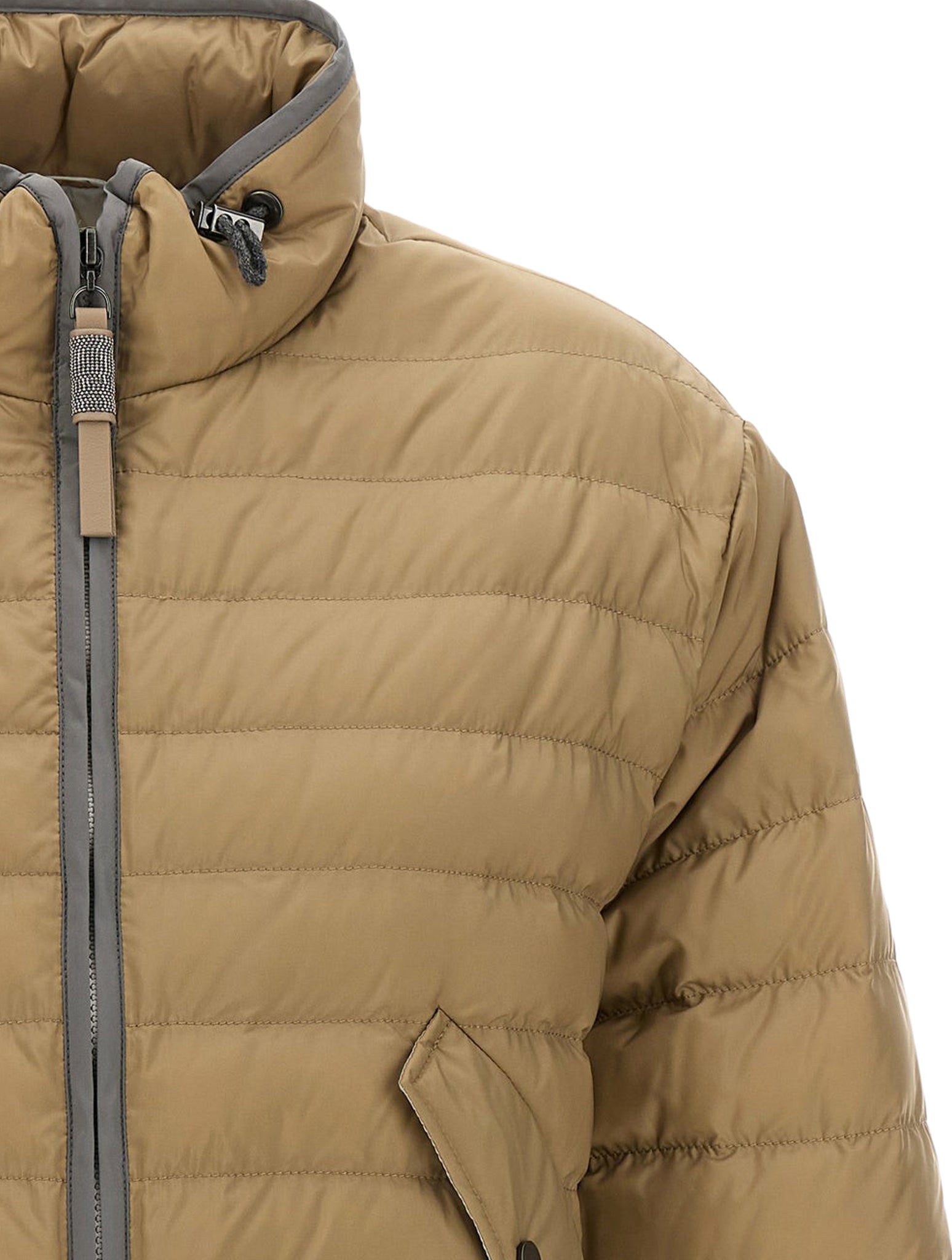 Down jacket for mobile detailing