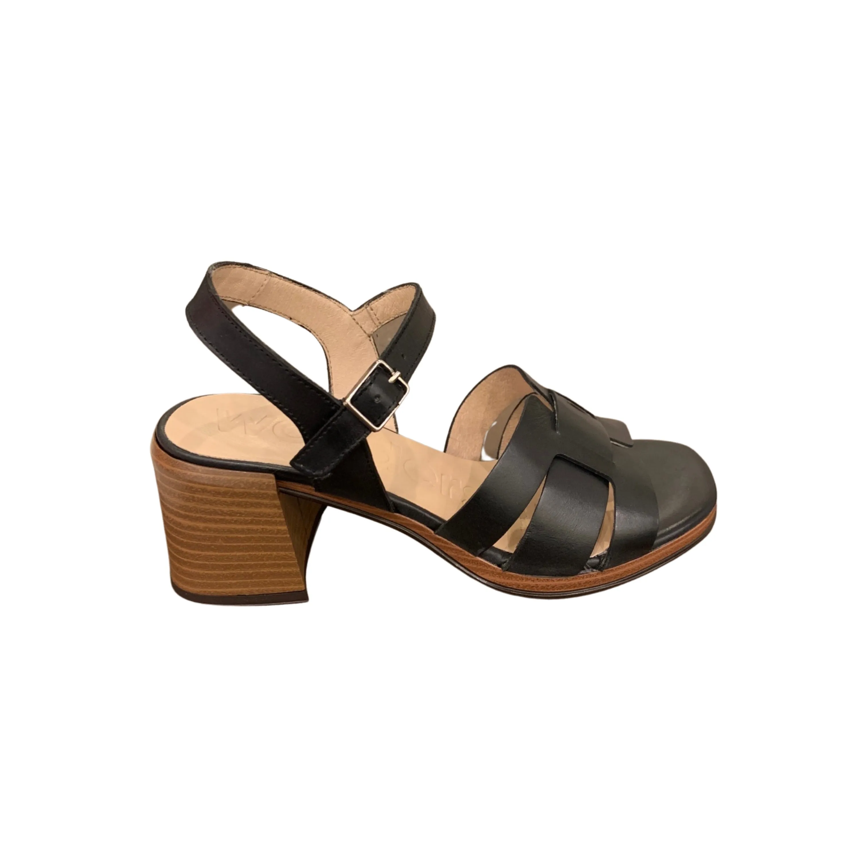 Black F7705 Sandal