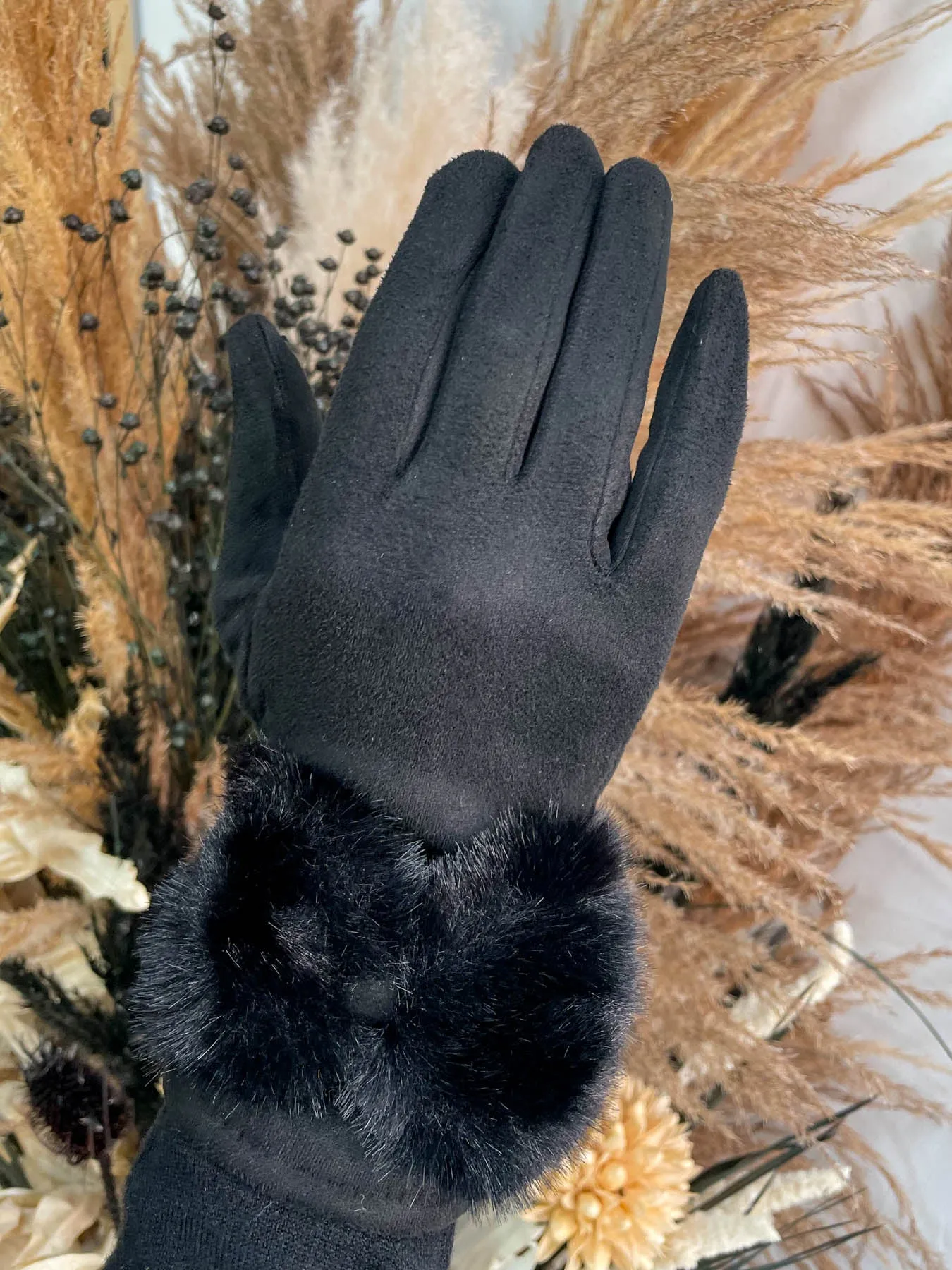 Fur Bow Gloves in 2 Colors