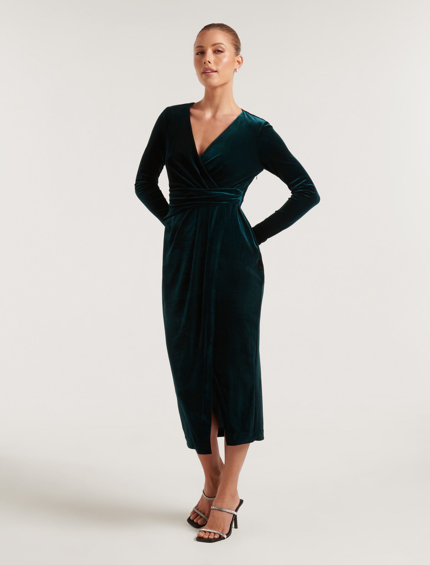 Julianne Velvet Midi Dress