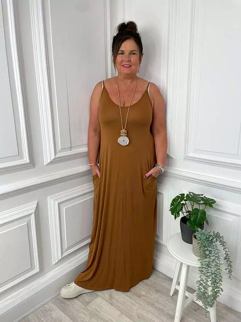 Maxi dress with spaghetti straps - copper color.