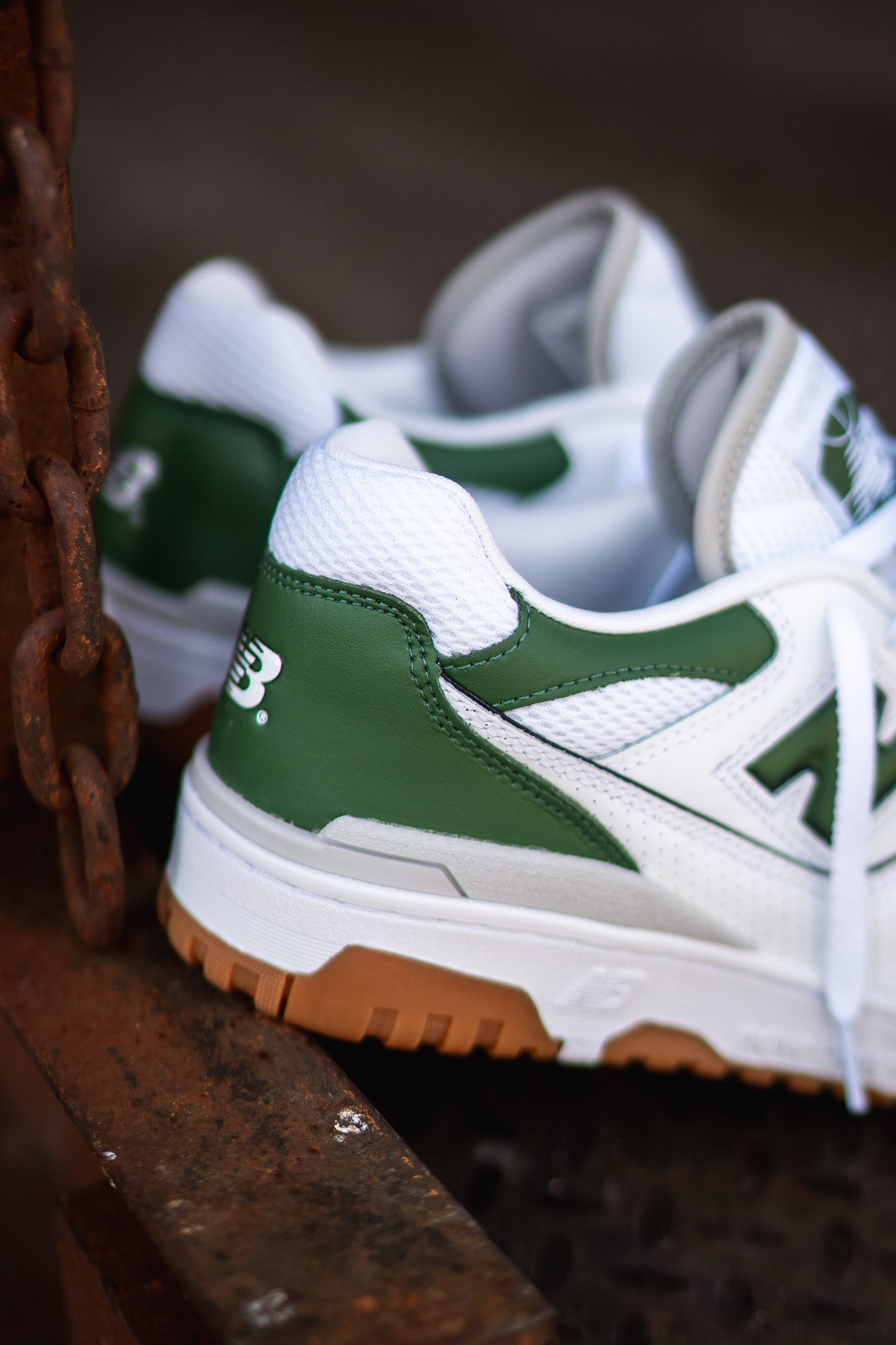 New Balance 550 shoes for men in white and pine green color variant - BB550ESB.