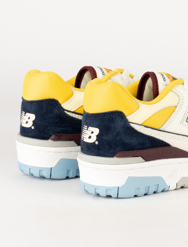 New Balance 550 Trainers Sea Salt Team Carolina