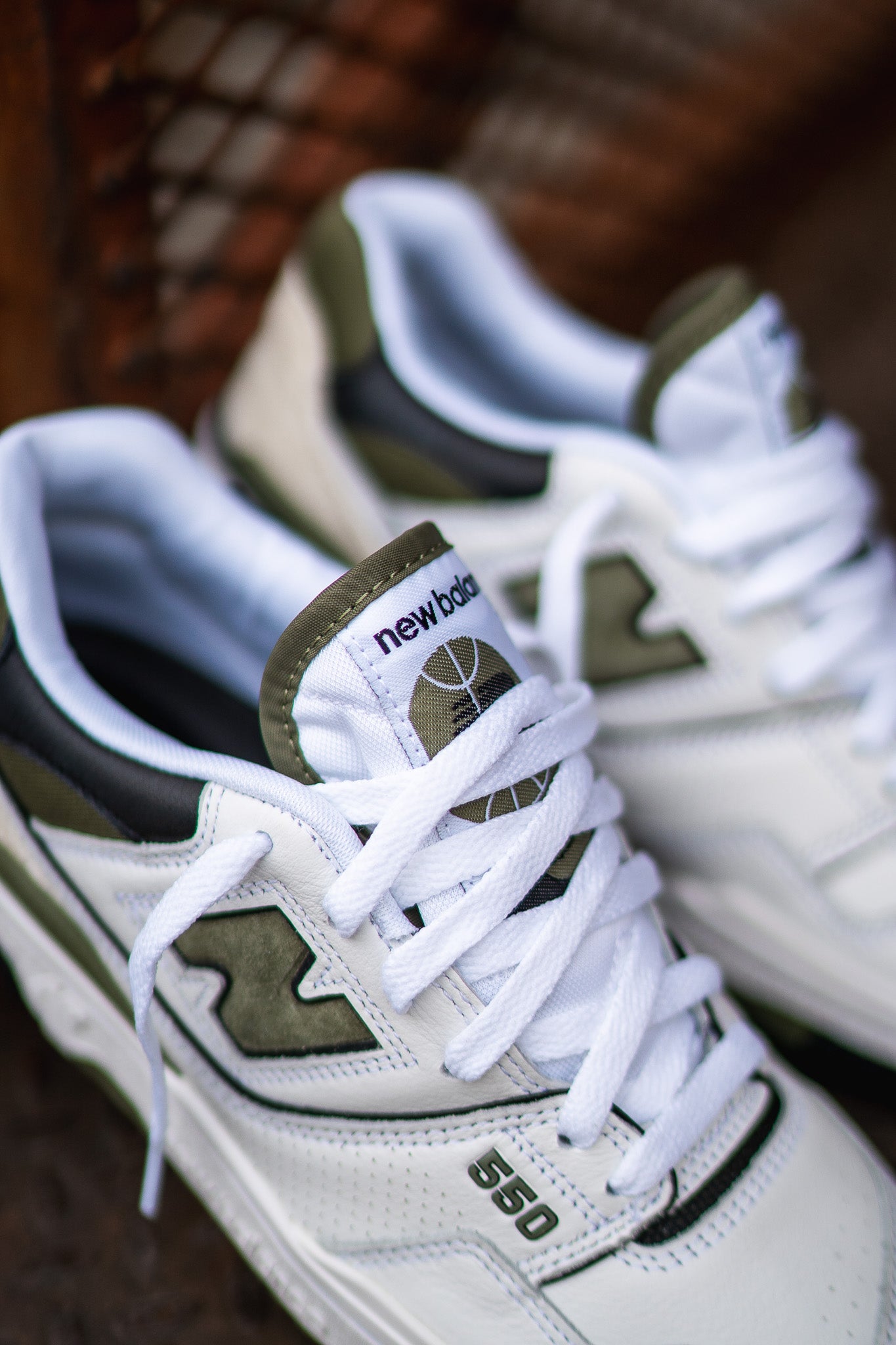 New Balance 550 - White/Olive | BB550DOB