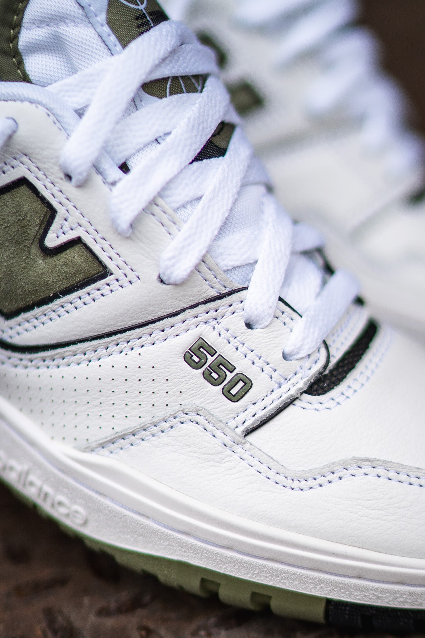 New Balance 550 - White/Olive | BB550DOB