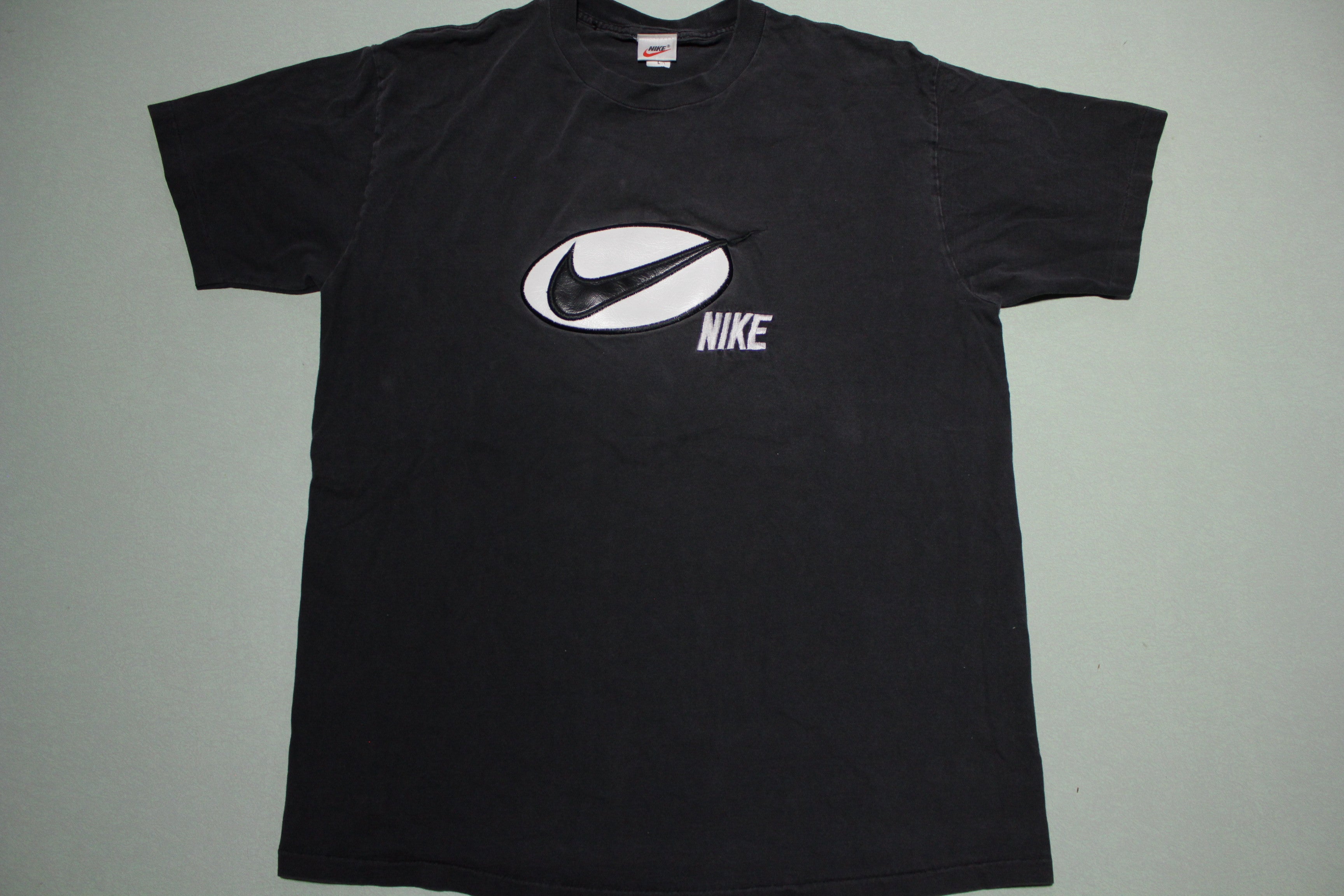 Nike Vintage 90's T-Shirt - Leather Swoosh Patch - Made in USA - Single Stitch - Embroidered