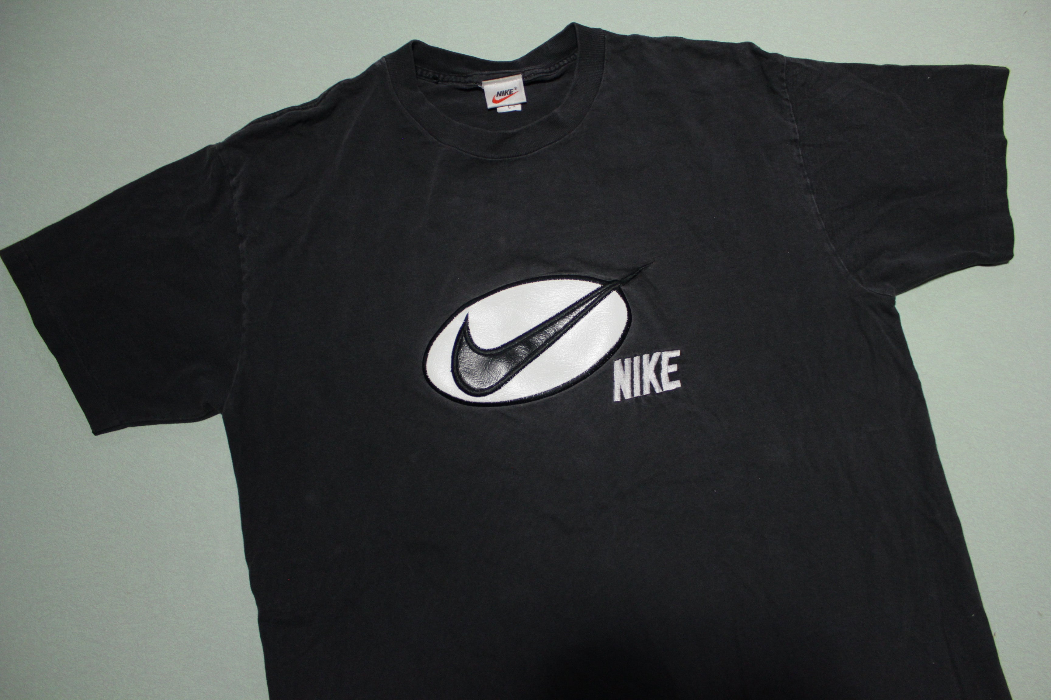 Nike Vintage 90's T-Shirt - Leather Swoosh Patch - Made in USA - Single Stitch - Embroidered