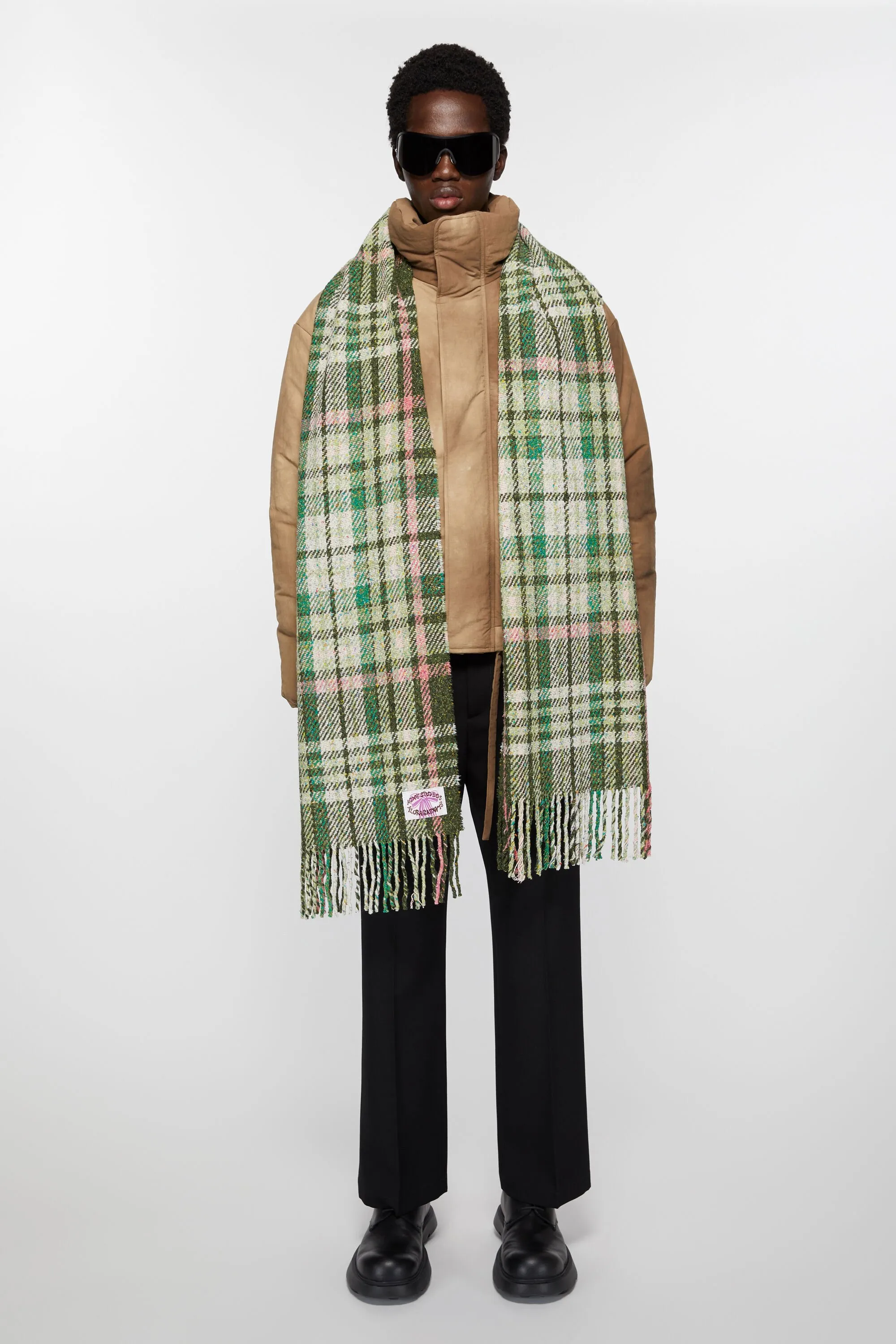 Plaid fringed scarf