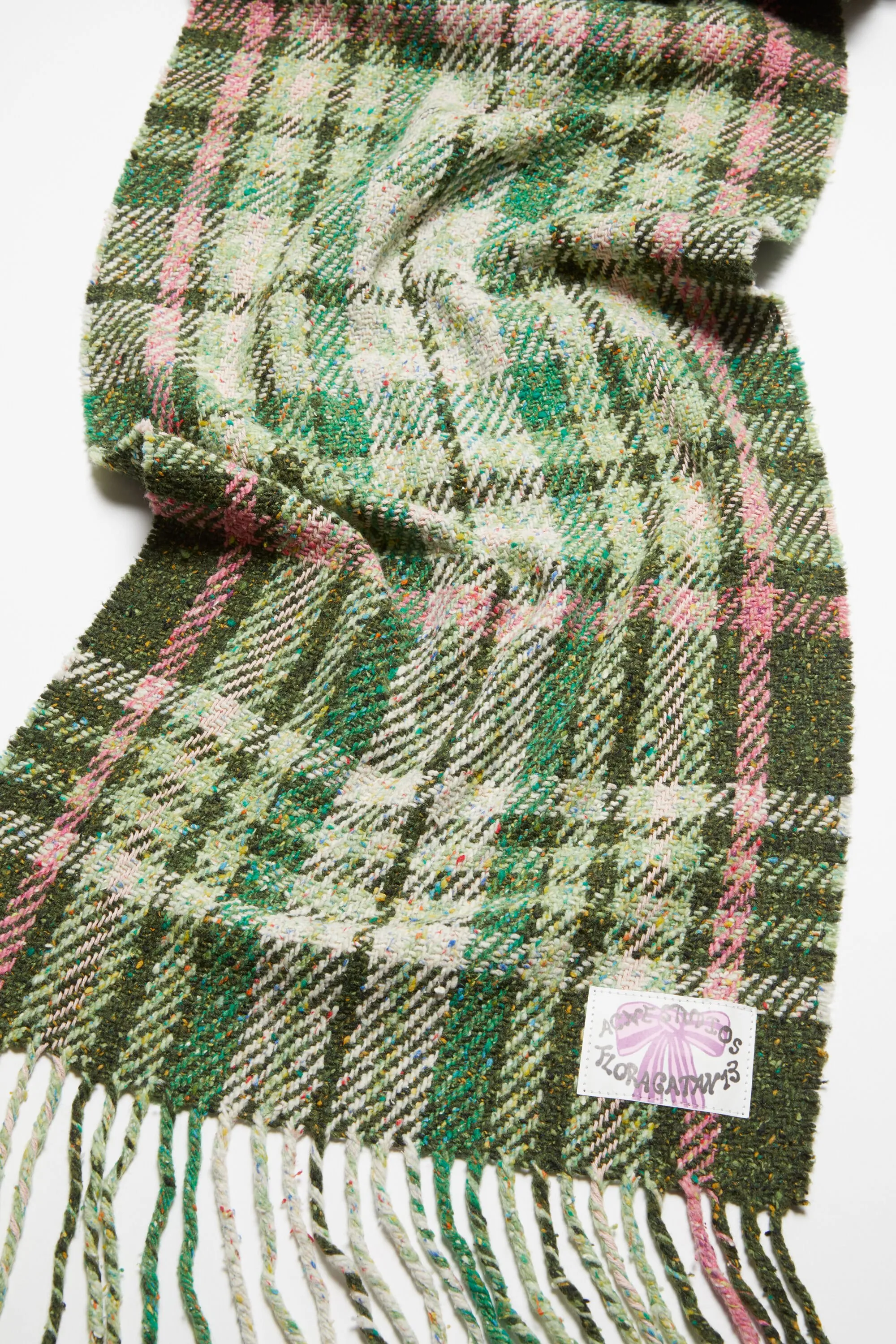 Plaid fringed scarf