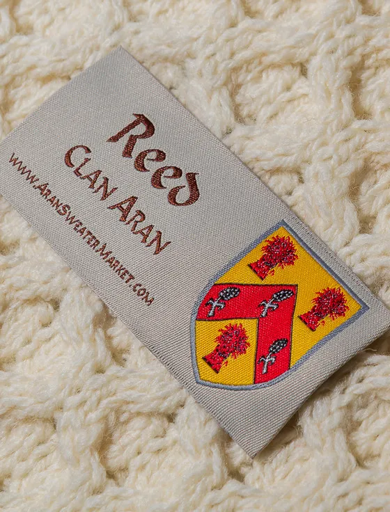 Reed Clan Scarf - Google SEO Result: Stylish Scarf from the Reed Clan - Perfect Accessory for Any Outfit