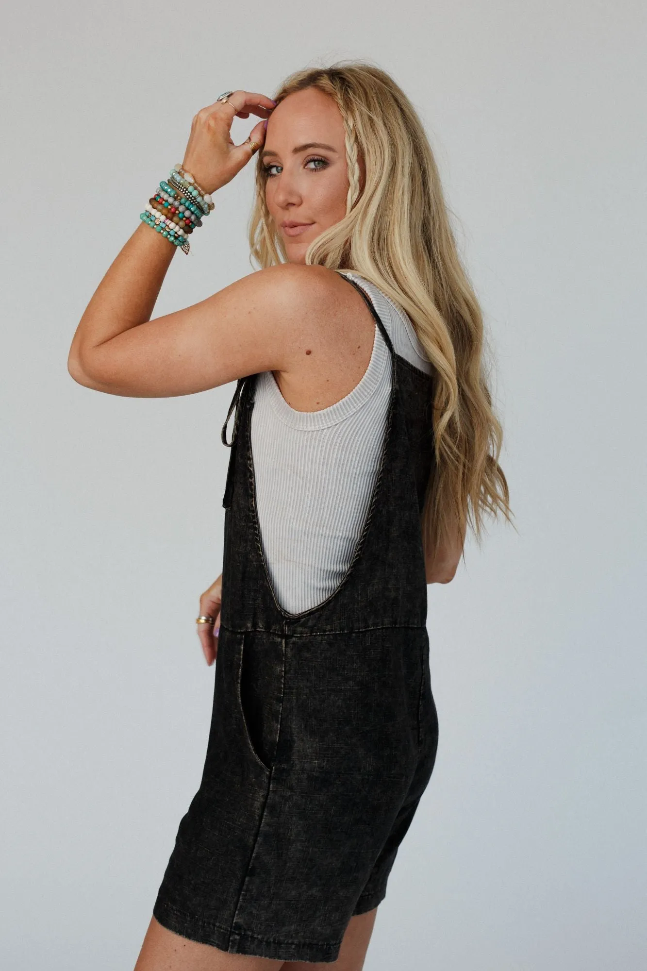 Riverbanks Tie Romper - Black.