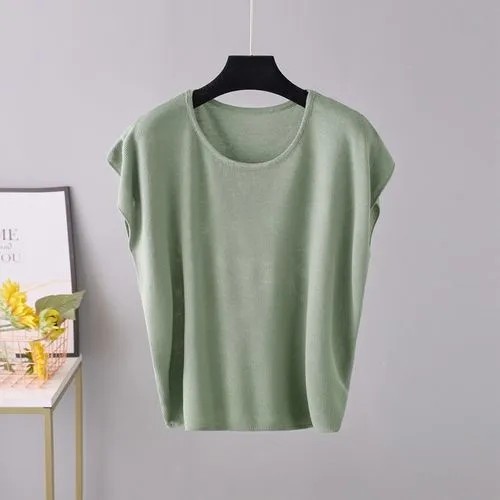 Sleeveless women's T-shirts - Elegant solid color