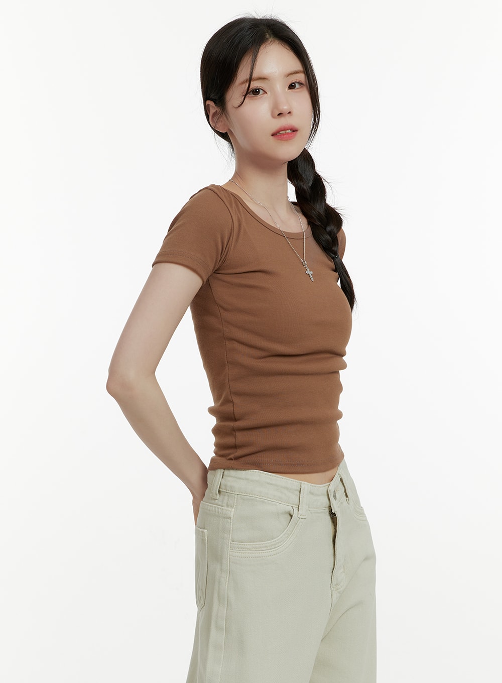 U-Neck Crop T-Shirt in OA405