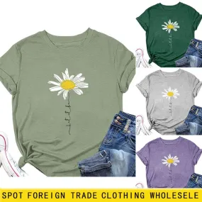 Women's Short Sleeve T-Shirt with Daisy Print - Streetwear