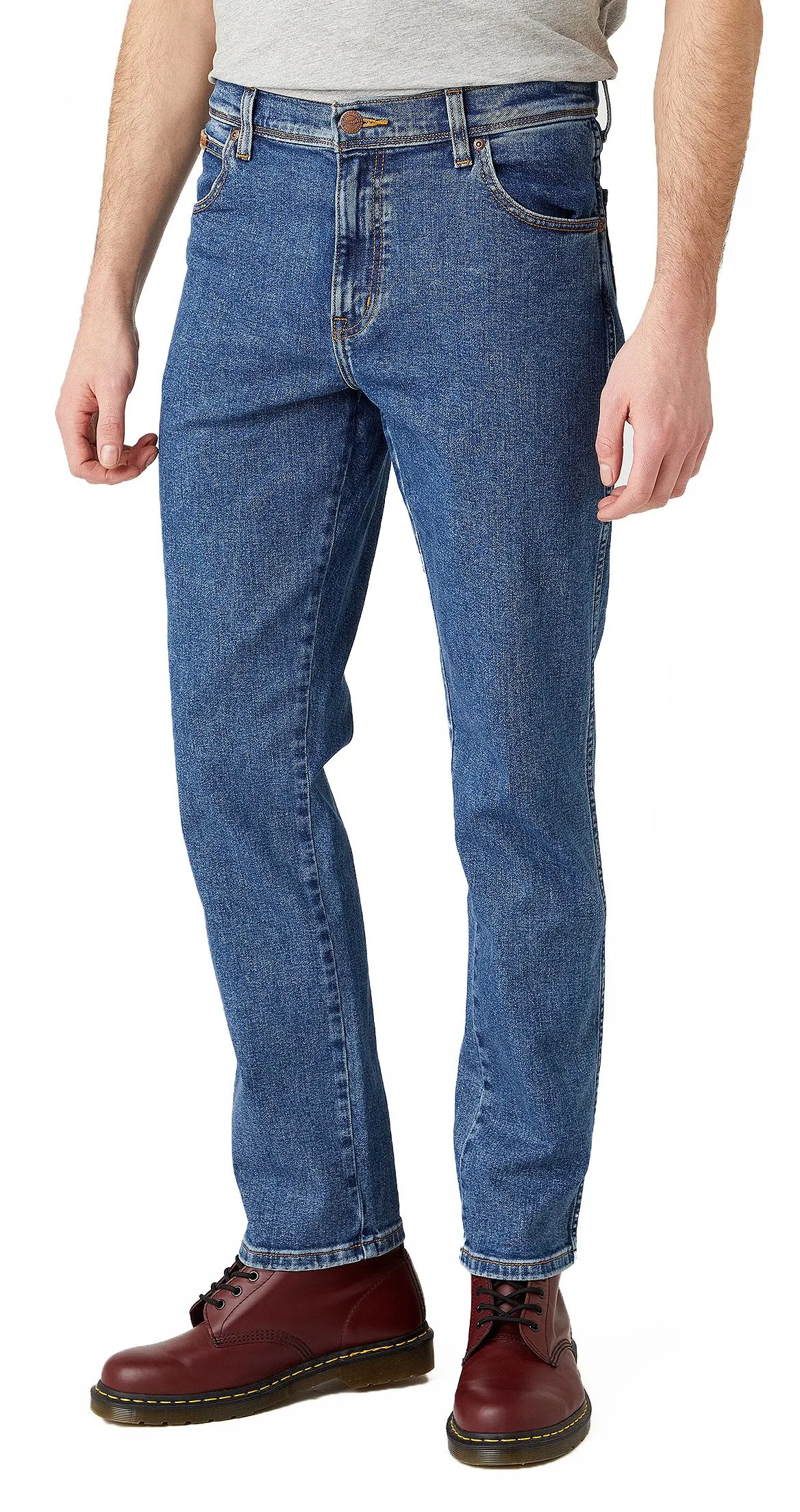 Wrangler Texas Slim Stretch Denim Jeans in Stonewash